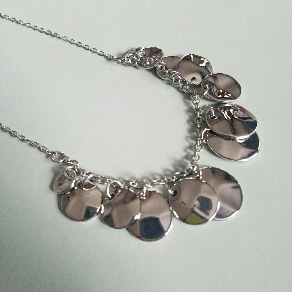 NWOT Lia Sophia Necklace